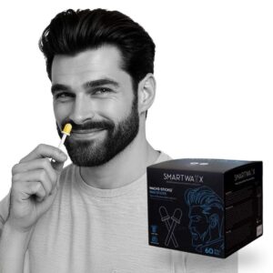 Man som använder Smartwaxx vaxpinne, med boxen med 60 vaxpinnar